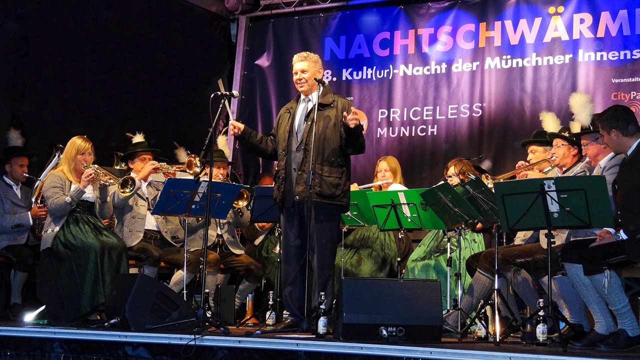 Albumbild Prominente 2